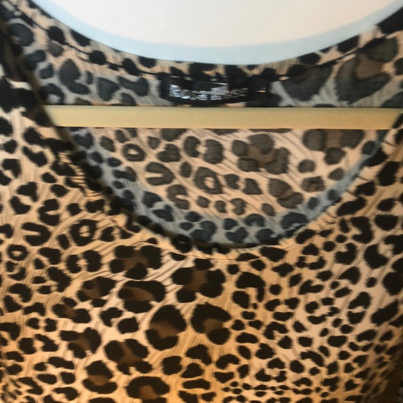Flirty leopard print top - Picture 4 of 5